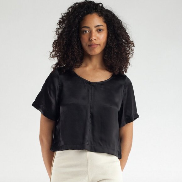 Ali Golden 100% Silk Cropped T-Shirt in Black Relaxed Fit Size XS - Picture 7 of 8